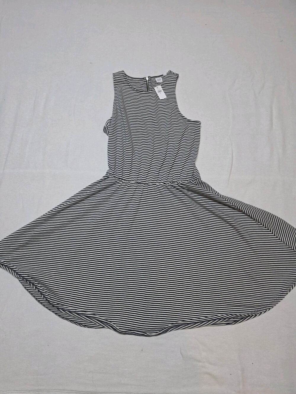 GAP Women’s Striped Fit & Flare Sleeveless Midi Dress Navy White Size M NWT